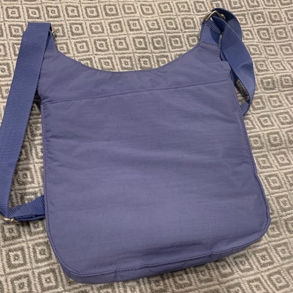 Baggallini NWOT Big Zipper Bag - Picture 5 of 9